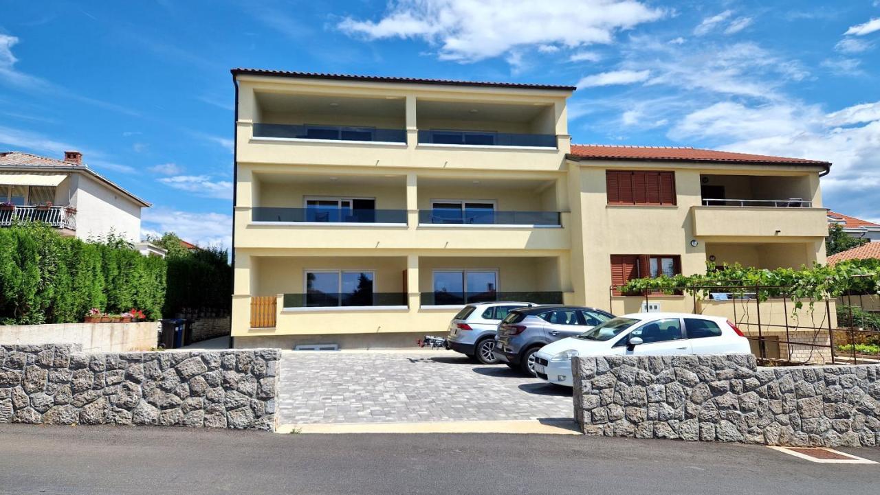 Apartmani Krajinovic Krk Town Εξωτερικό φωτογραφία