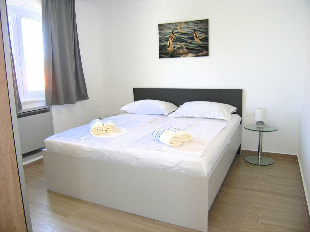 Apartmani Krajinovic Krk Town Εξωτερικό φωτογραφία
