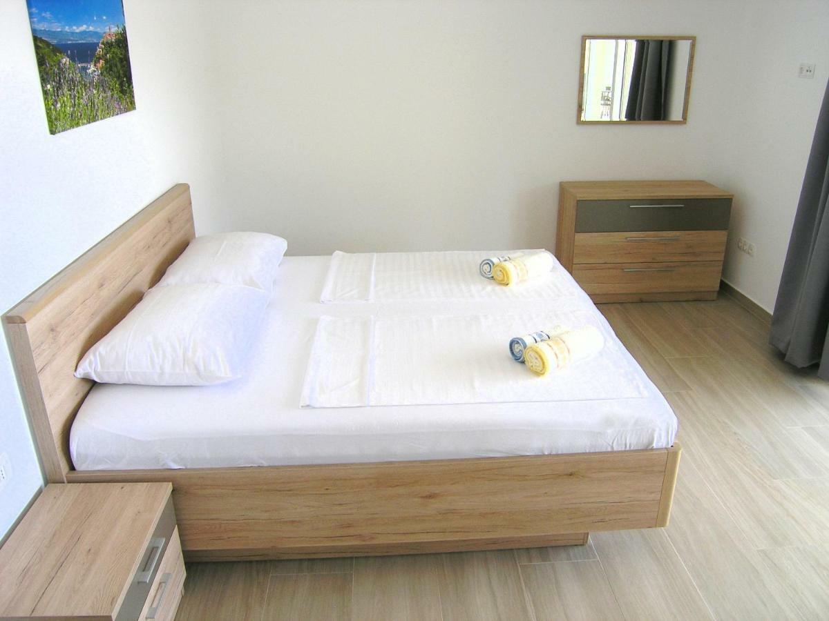 Apartmani Krajinovic Krk Town Εξωτερικό φωτογραφία