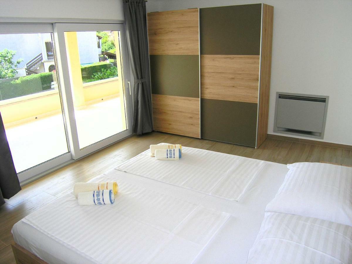 Apartmani Krajinovic Krk Town Εξωτερικό φωτογραφία