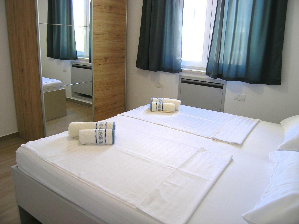 Apartmani Krajinovic Krk Town Εξωτερικό φωτογραφία