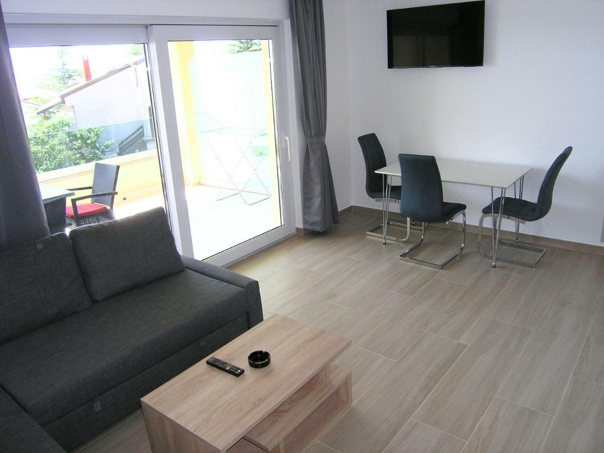 Apartmani Krajinovic Krk Town Εξωτερικό φωτογραφία